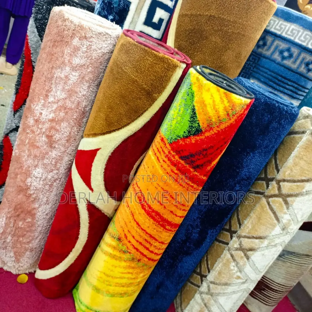 High Quality Carpet Medium Size With Blue Prints