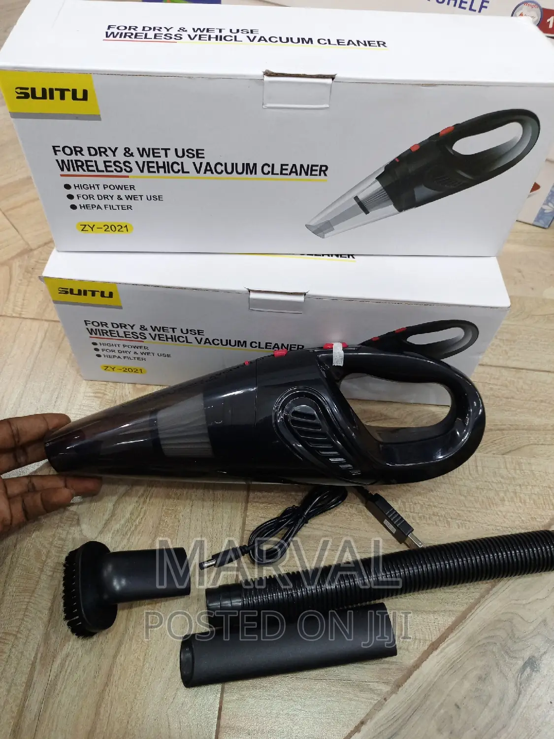 Dry and Wet Wireless Handhold Vacuum Cleaner