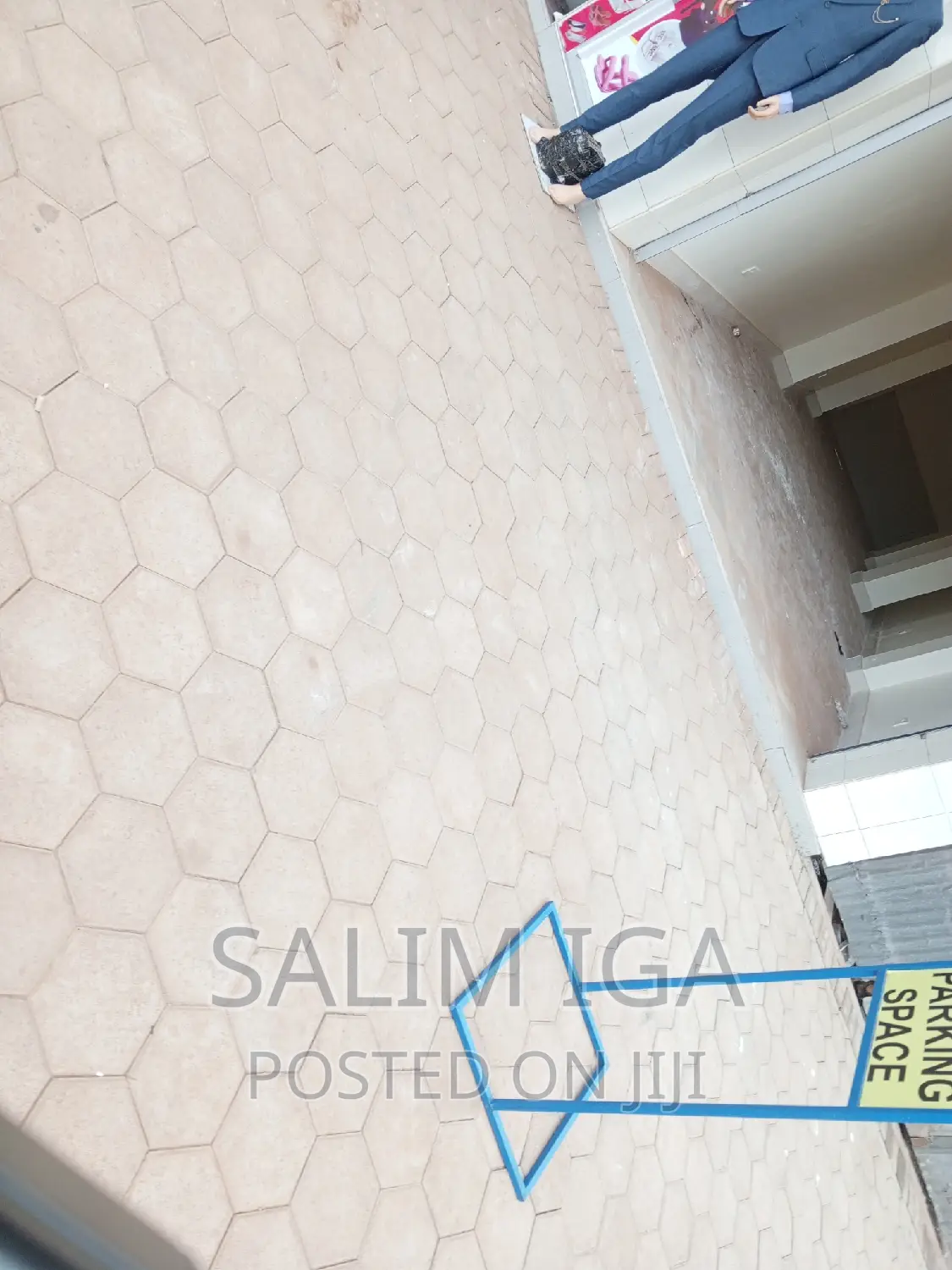 1bdrm Room & Parlour in Kololo Property, Central Division for rent