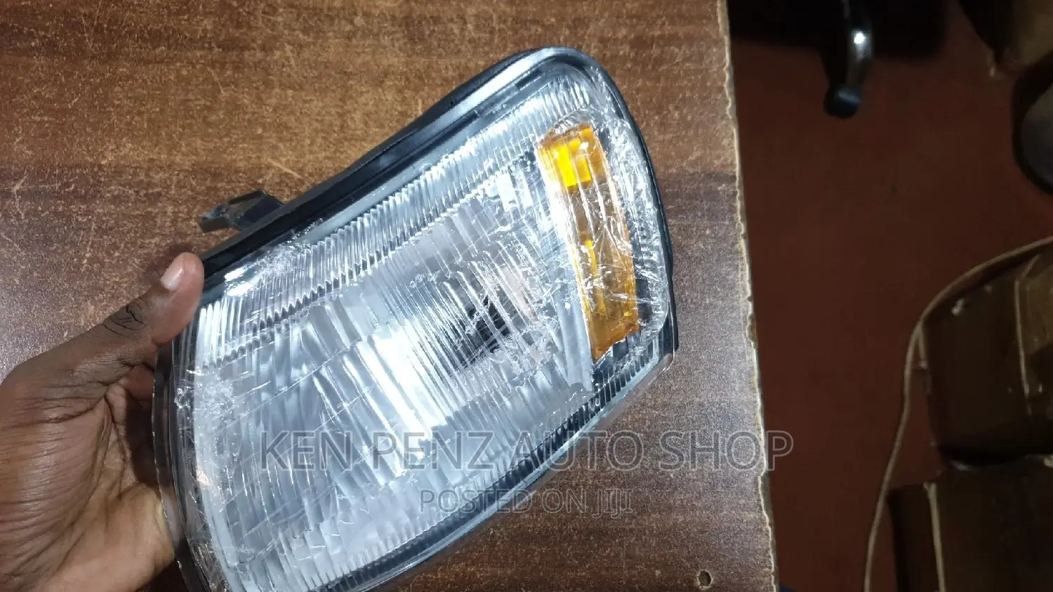 Conerlamps Corona 190 ( Kibina)