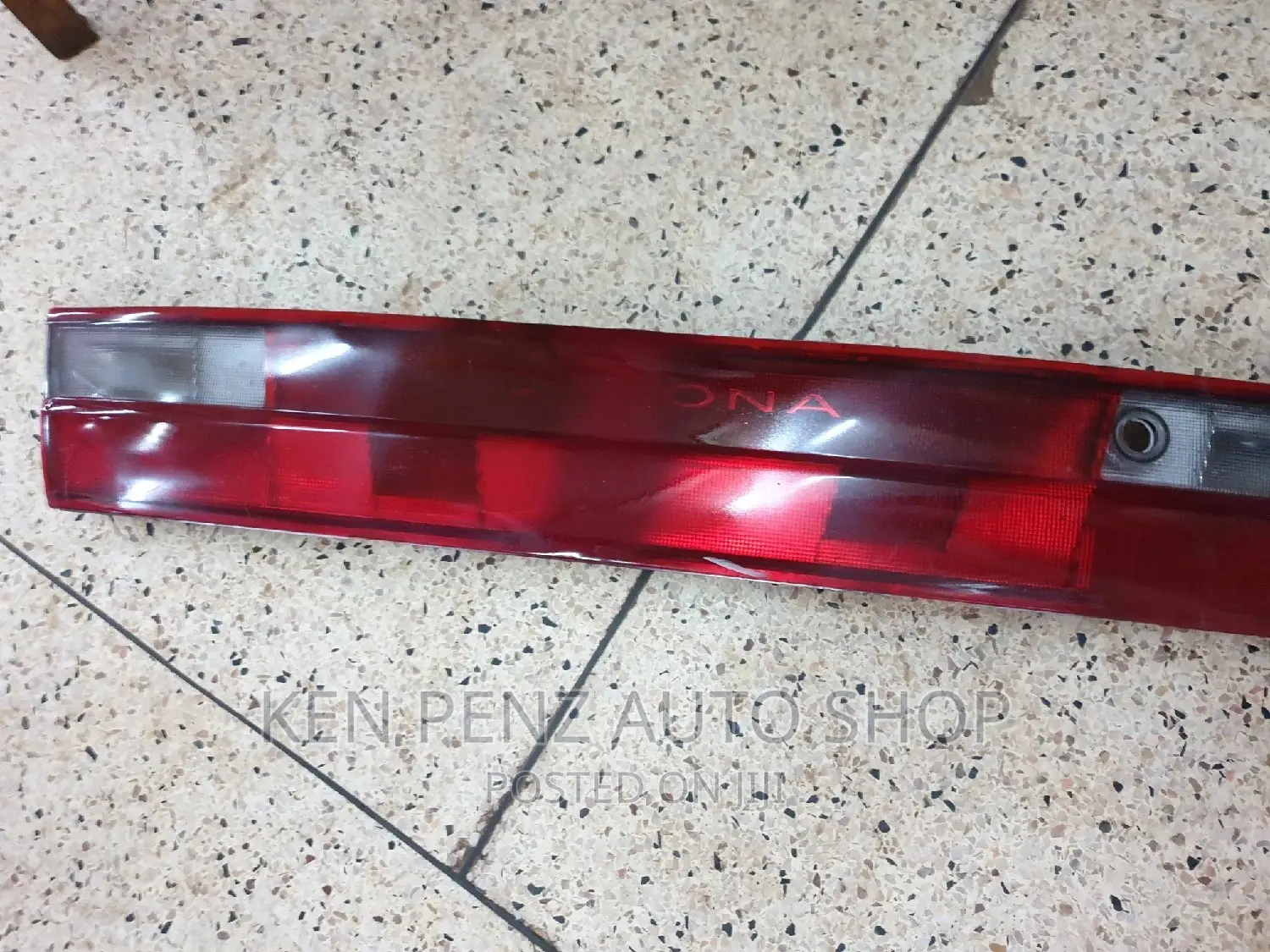 Reflector Corona 190 ( Kibina)