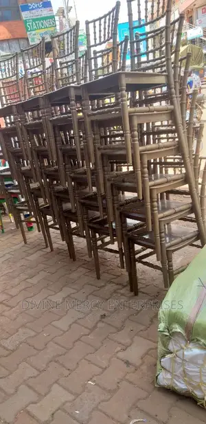 Vip Armless Chair