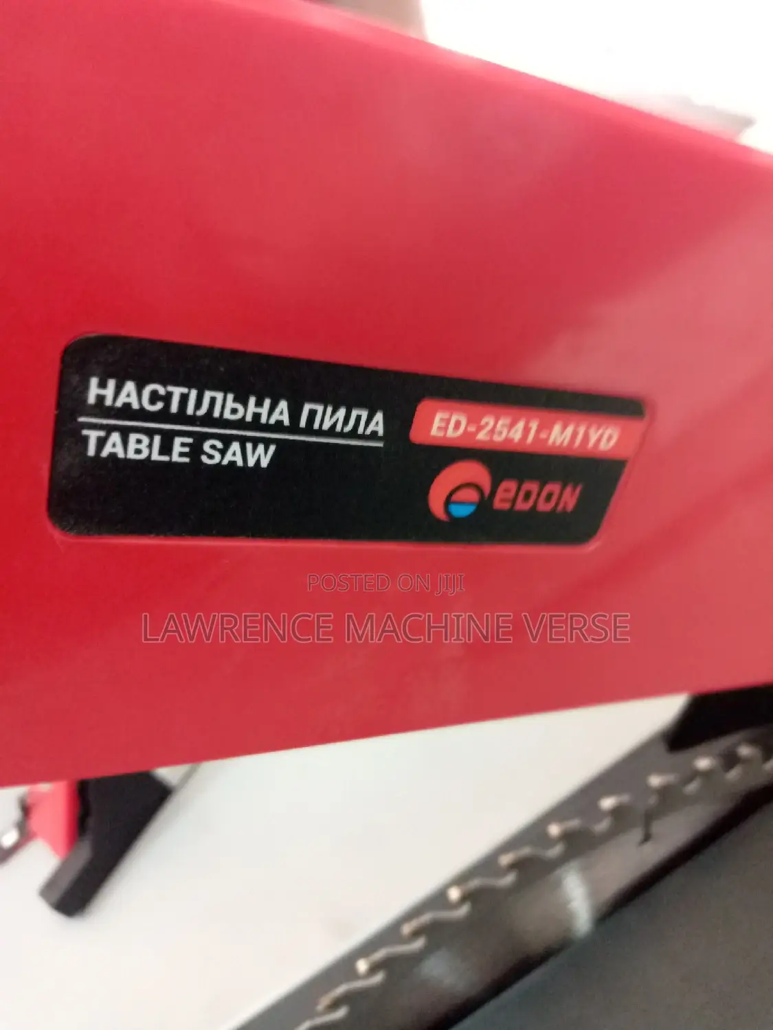 Table Saw Machine