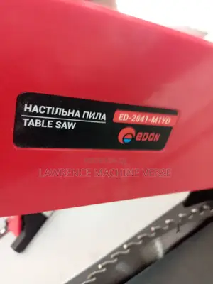 Table Saw Machine