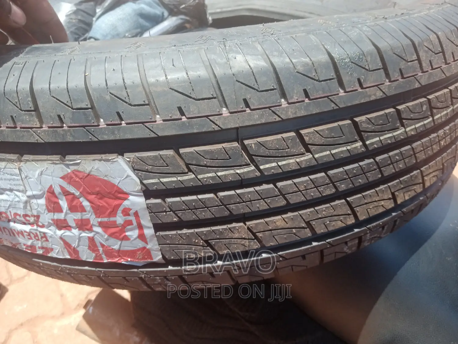235/65r17 Zextour Brand
