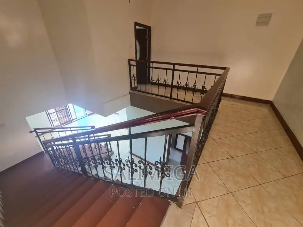 3bdrm Duplex in Kololo Property, Central Division for rent