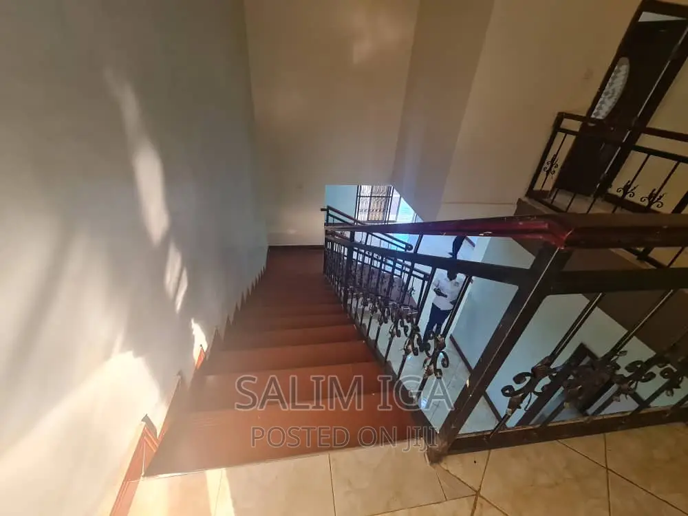 3bdrm Duplex in Kololo Property, Central Division for rent