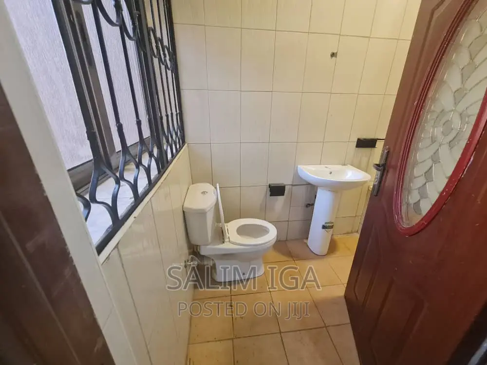 3bdrm Duplex in Kololo Property, Central Division for rent