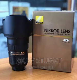 Nikon AF-S FX NIKKOR 24-70mm F/2.8g ED Zoom Lens