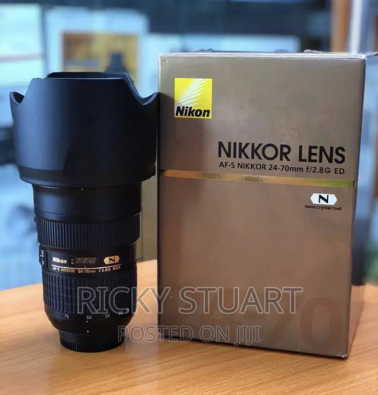 Nikon AF-S FX NIKKOR 24-70mm F/2.8g ED Zoom Lens