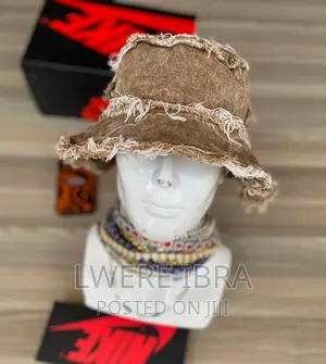 Photo - Classic Trending Caps
