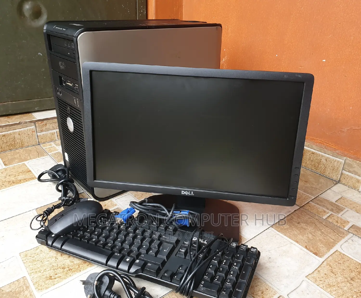 Desktop Computer Dell OptiPlex 780 4GB Intel Core 2 Duo HDD 500GB