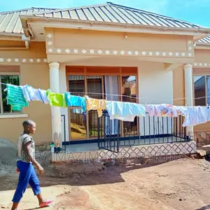 2bdrm House in Bulenga Town, Central Division for sale