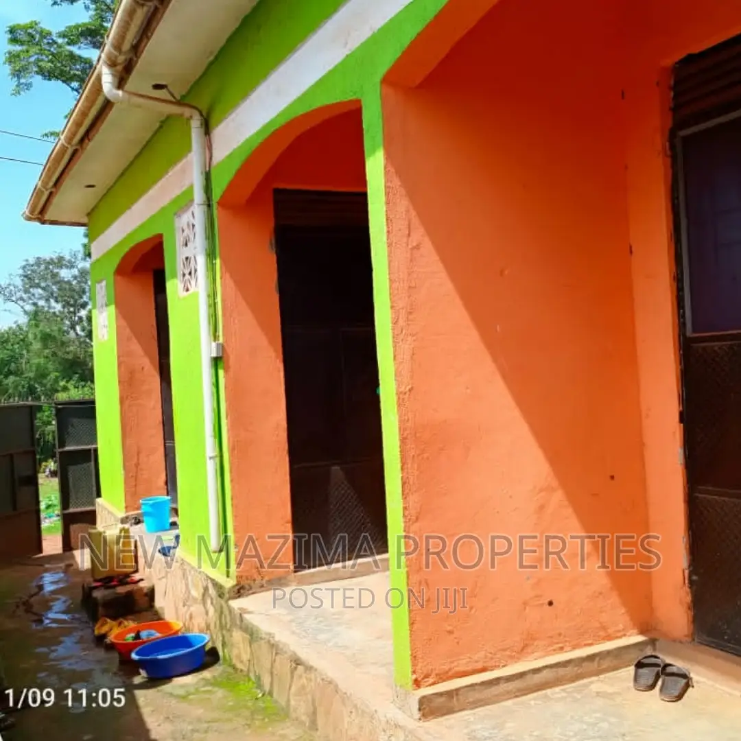 3bdrm House in Bulenga Town, Central Division for sale