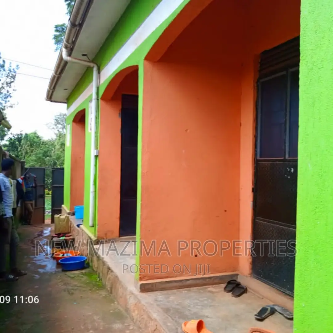 3bdrm House in Bulenga Town, Central Division for sale