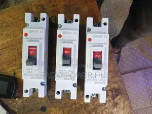 Single McCb Breakers