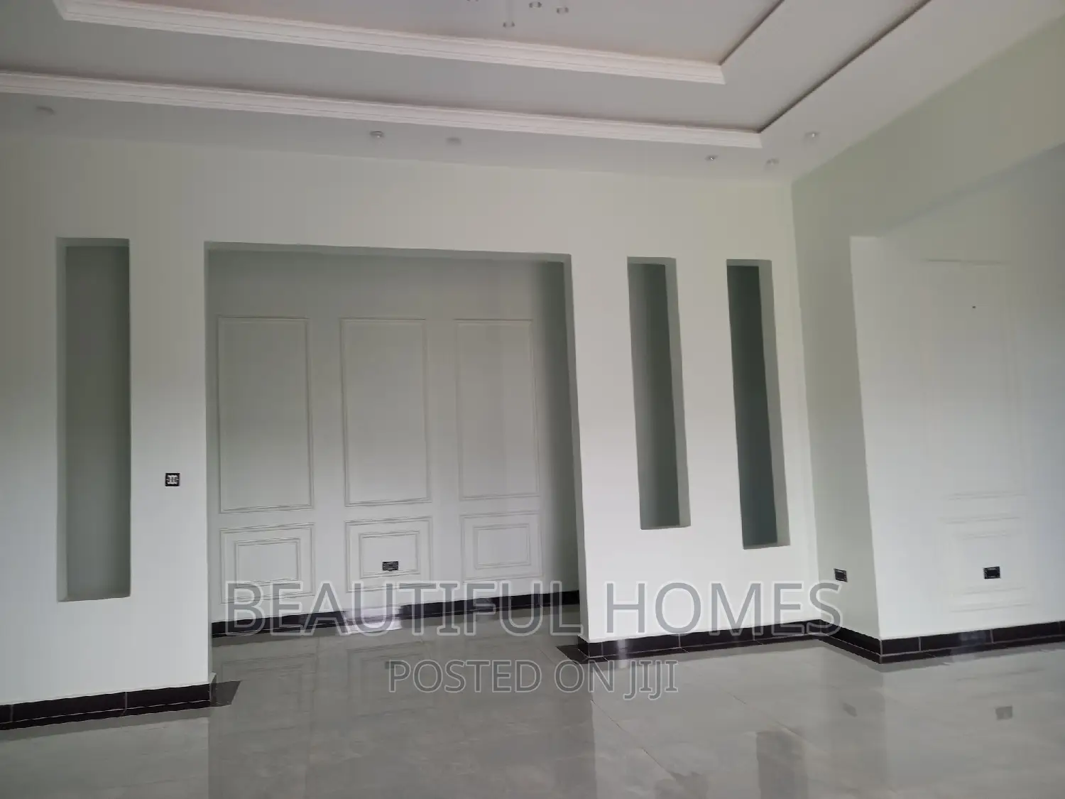 Furnished 4bdrm Bungalow in Kira Mamerito for sale