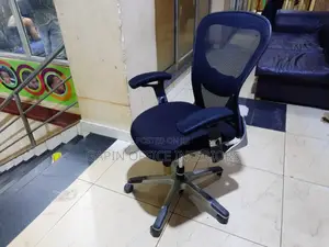 Second Hand Back Mesh Chair