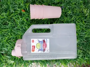 3ltrs Fridge Bottle With Plastic Glasses