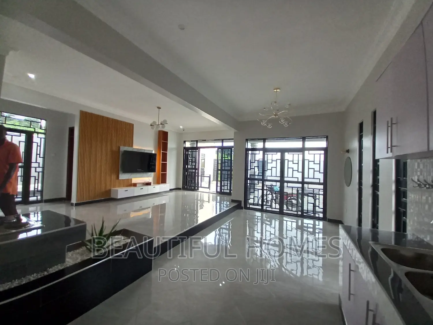Furnished 3bdrm Bungalow in Kira for sale