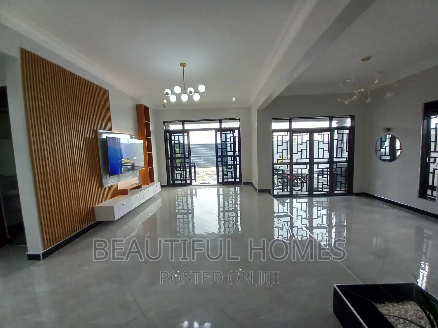Furnished 3bdrm House in Kira for sale