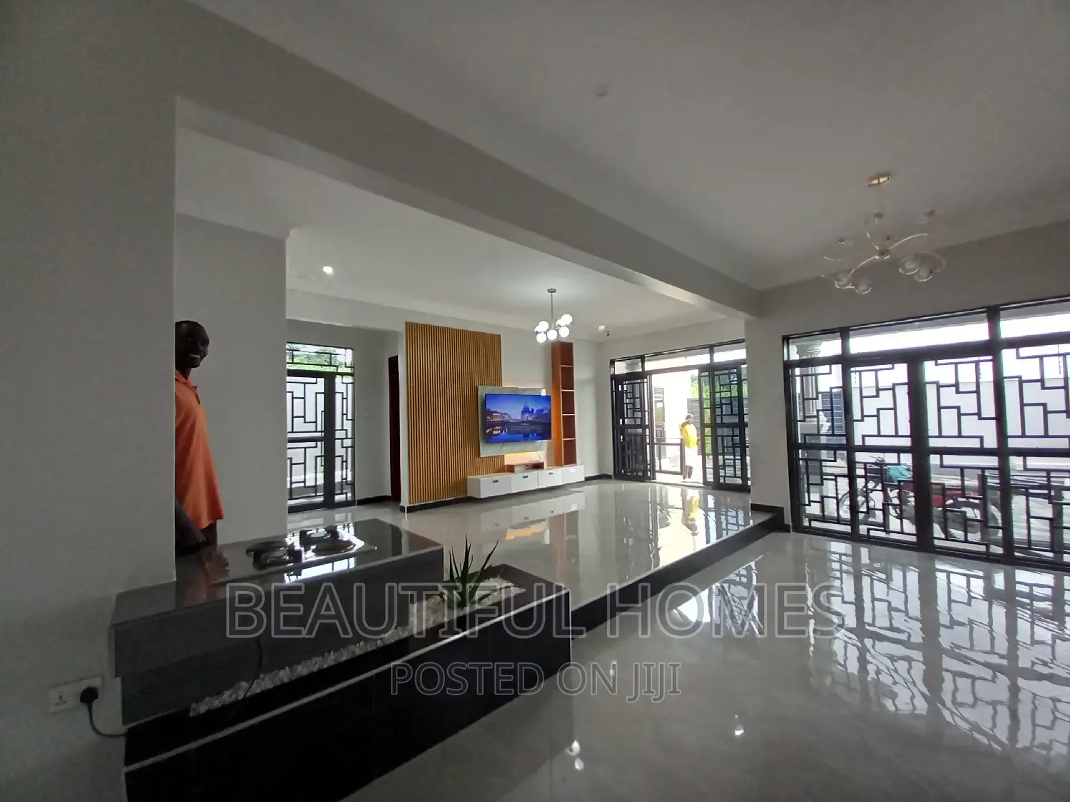 Furnished 3bdrm Bungalow in Kira for sale