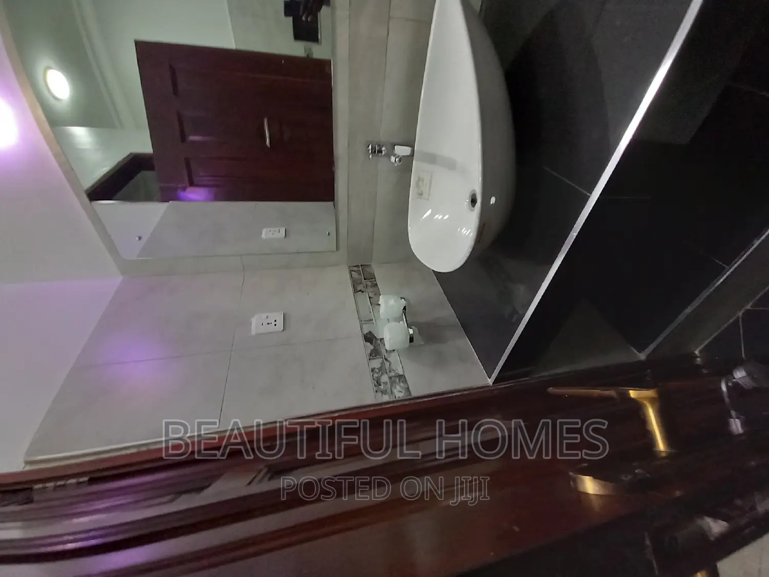 Furnished 3bdrm Bungalow in Kira for sale