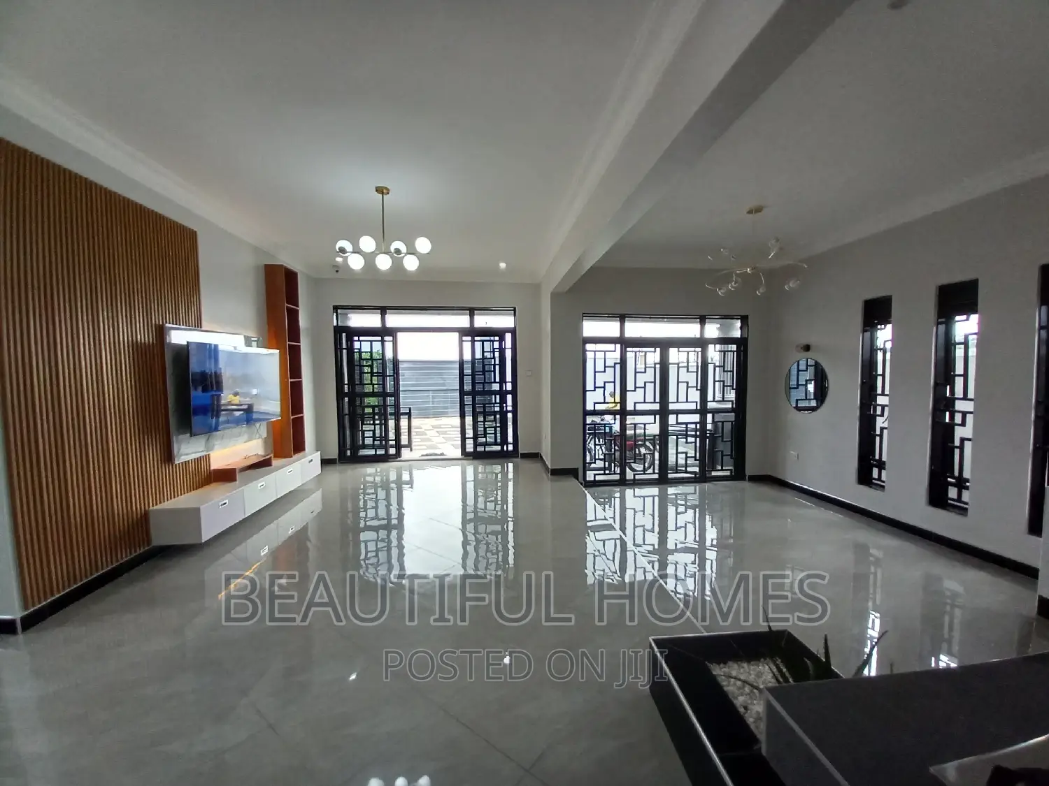 Furnished 3bdrm Bungalow in Kira for sale
