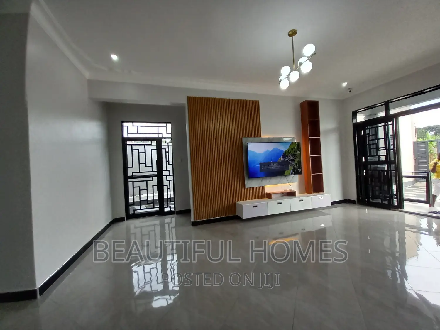 Furnished 3bdrm Bungalow in Kira for sale
