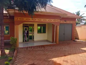 3bdrm Bedsitter in Buziga, Central Division for rent