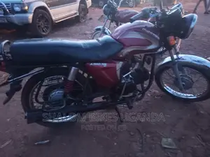 Mahindra Centuro 2018 Red