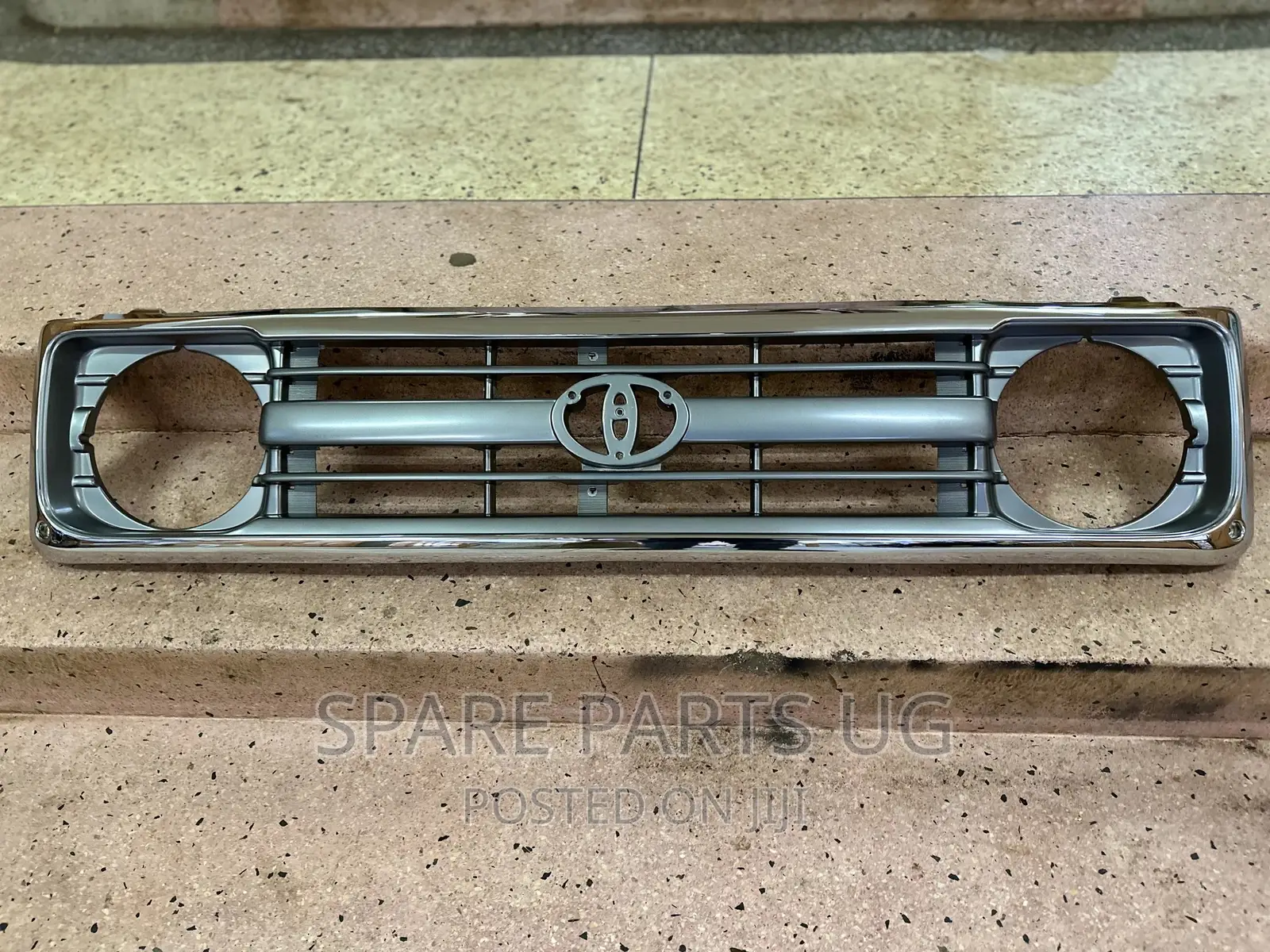 Landcruiser FJ75 1985 - 1996 Grille