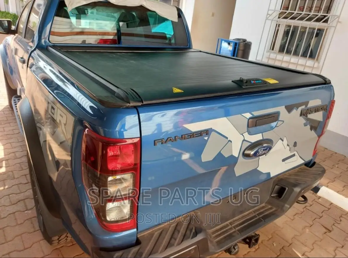 Pick Ups Tonneau Cover / Cabin Cover