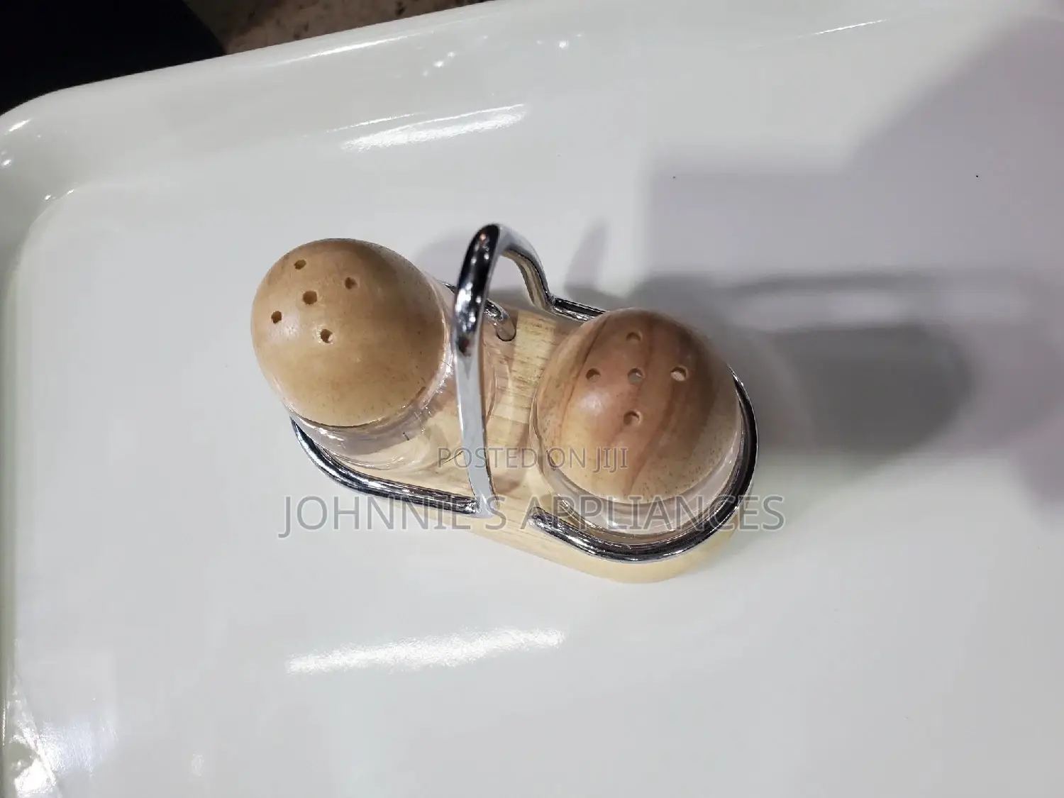 Salt Shaker With Stand 2pics Aset