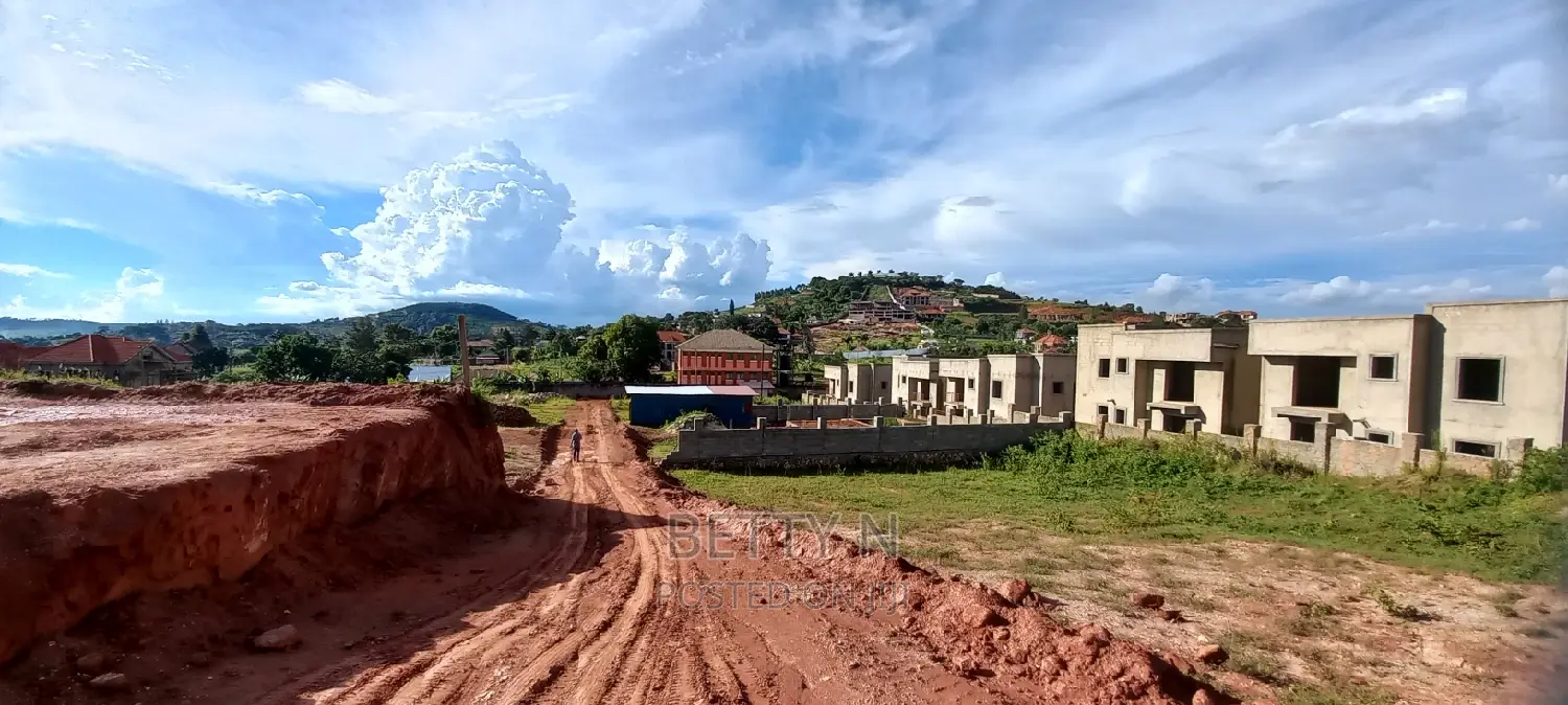 25 Decimals With a Nice View for Sale at Kigo.