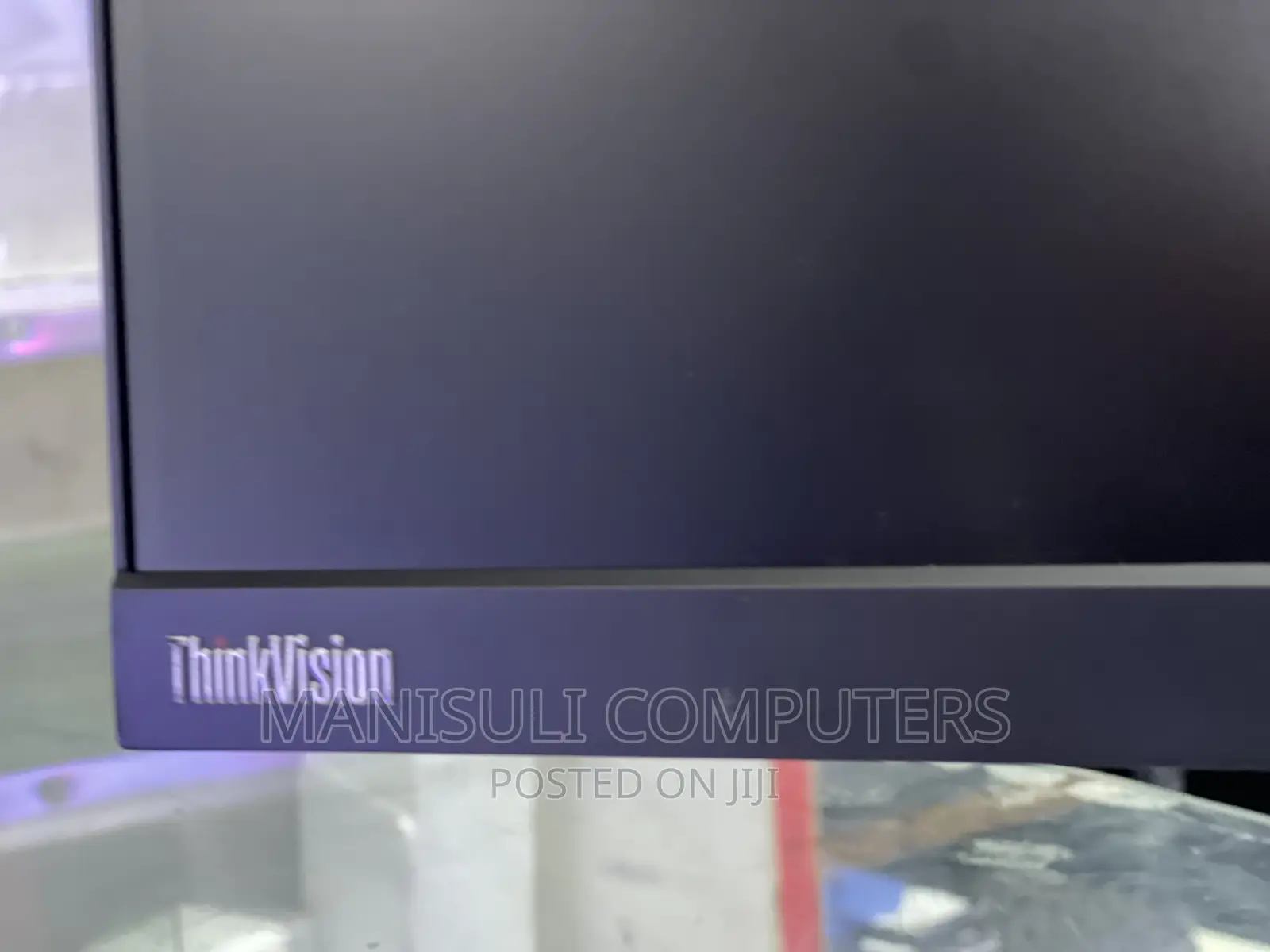 Monitor Lenovo 24 Inch VGA, HDMI, USB 3.0 Display Port 2021