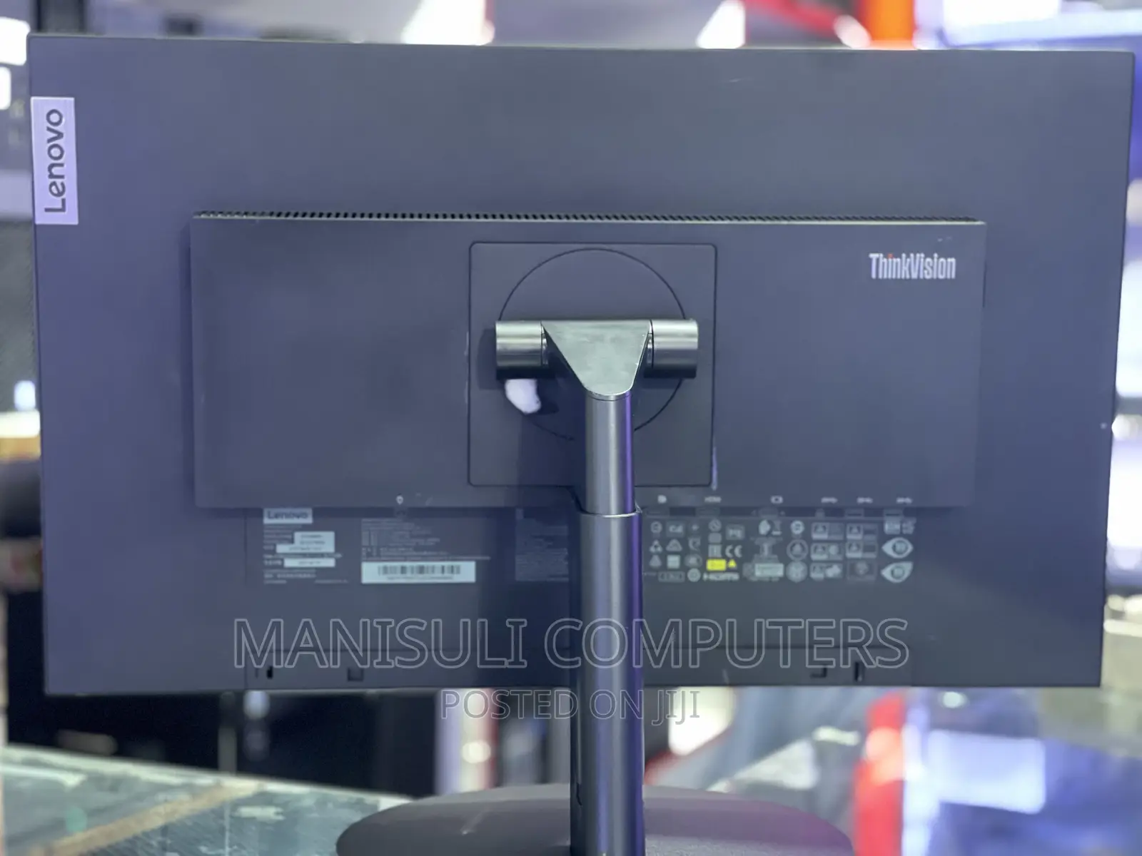 Monitor Lenovo 24 Inch VGA, HDMI, USB 3.0 Display Port 2021