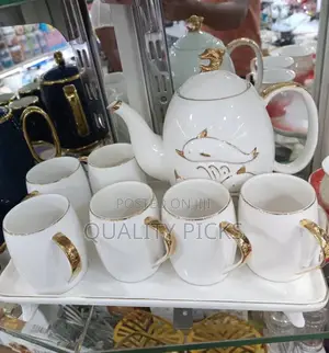 Ceramic Teapot With Cups