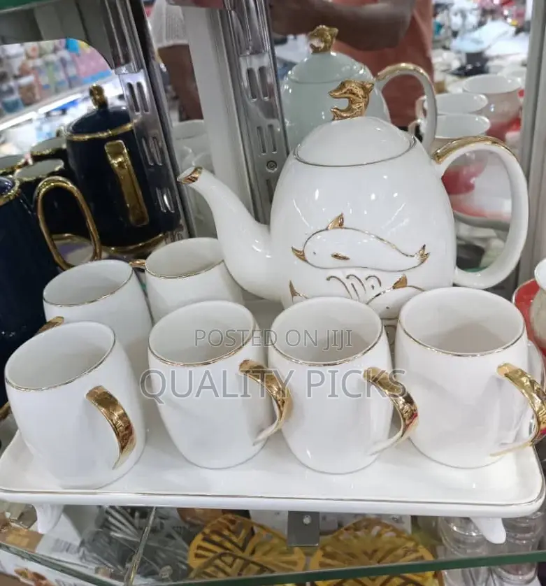 Ceramic Teapot With Cups