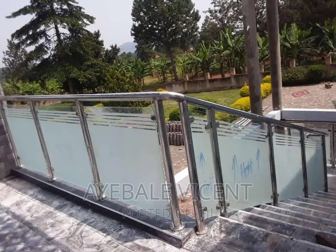 Stainless Glass Design at Vicentz Steal and Aluminium Works