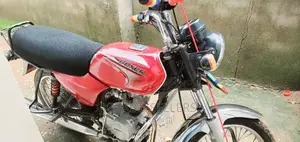 Bajaj Boxer 100 2022 Red