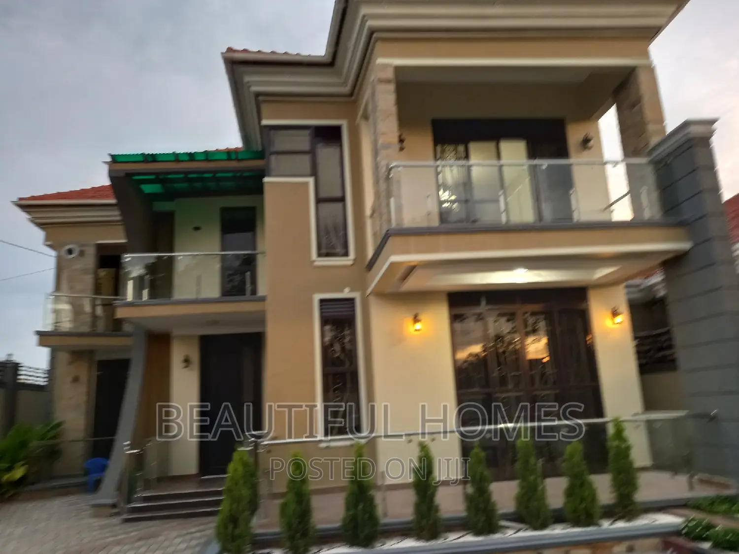 Furnished 6bdrm House in Kira for sale