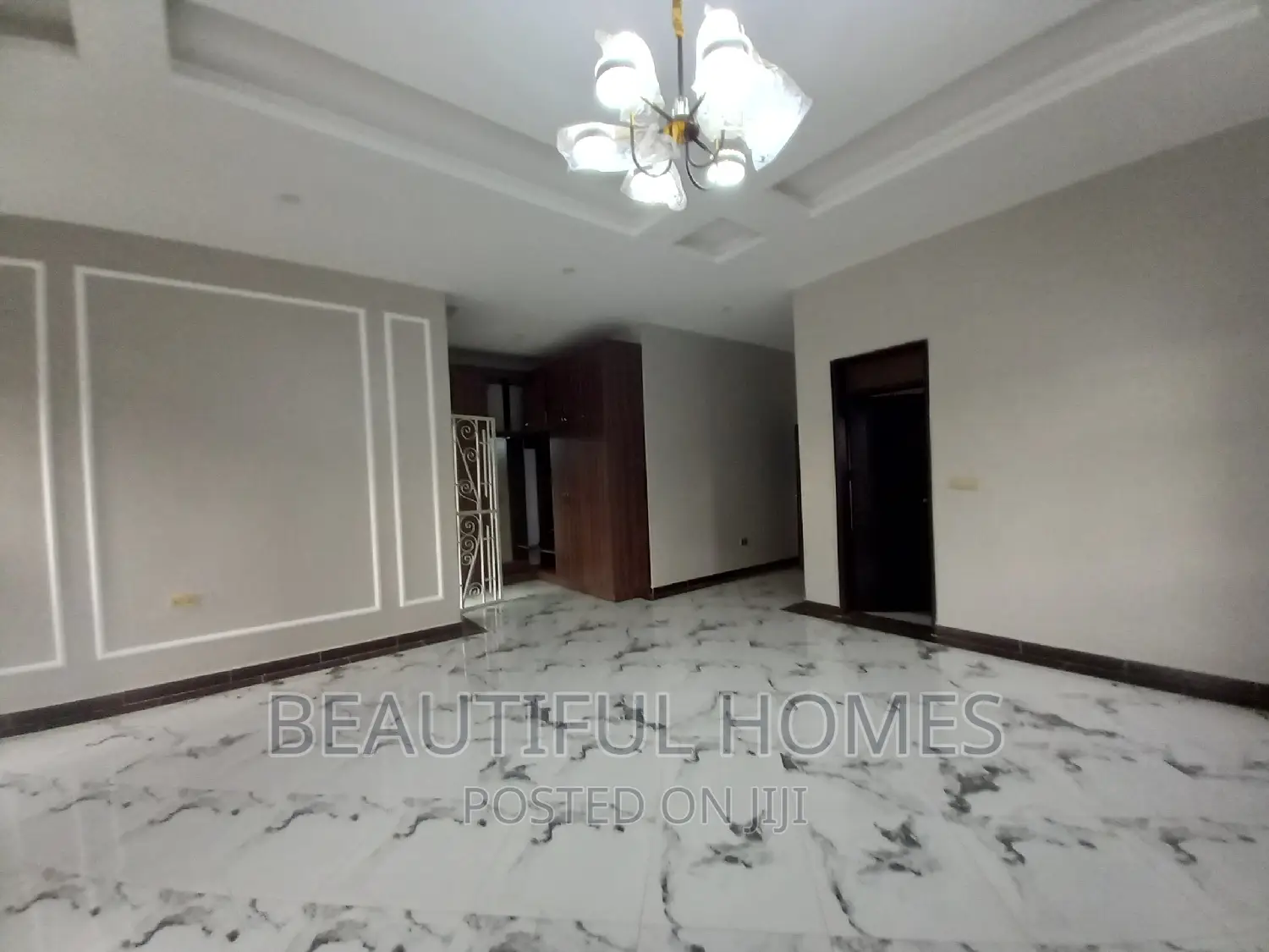 Furnished 6bdrm Mansion in Kira Ministers for sale