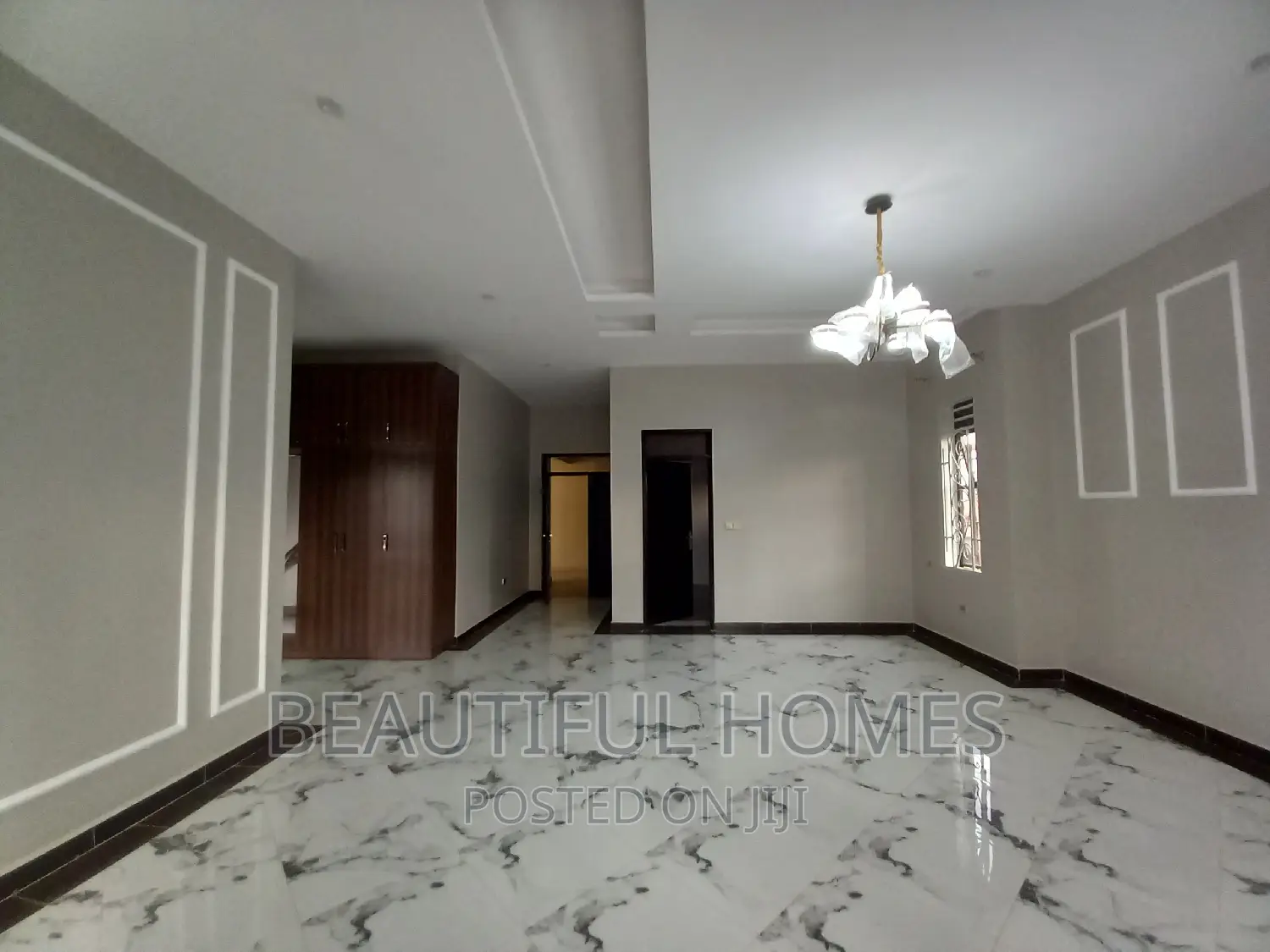 Furnished 6bdrm Mansion in Kira Ministers for sale