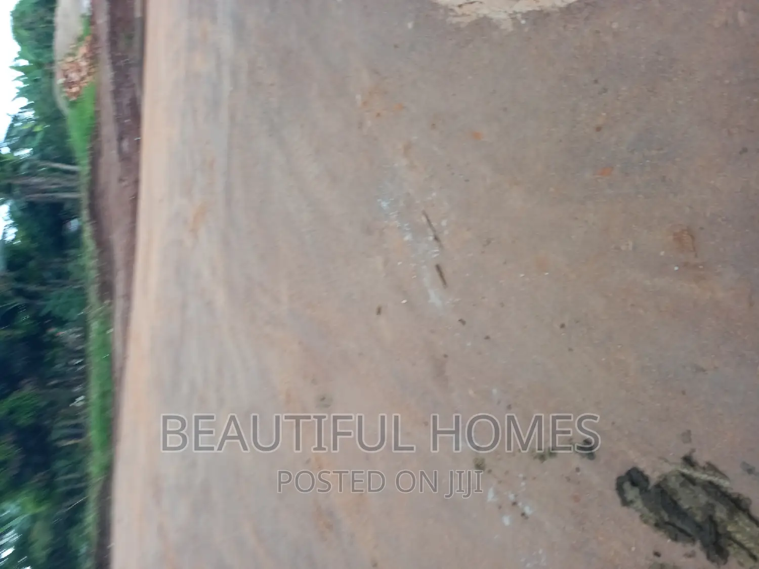 Furnished 6bdrm Duplex in Kira for sale