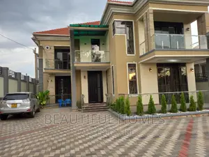 Furnished 6bdrm Duplex in Kira for sale