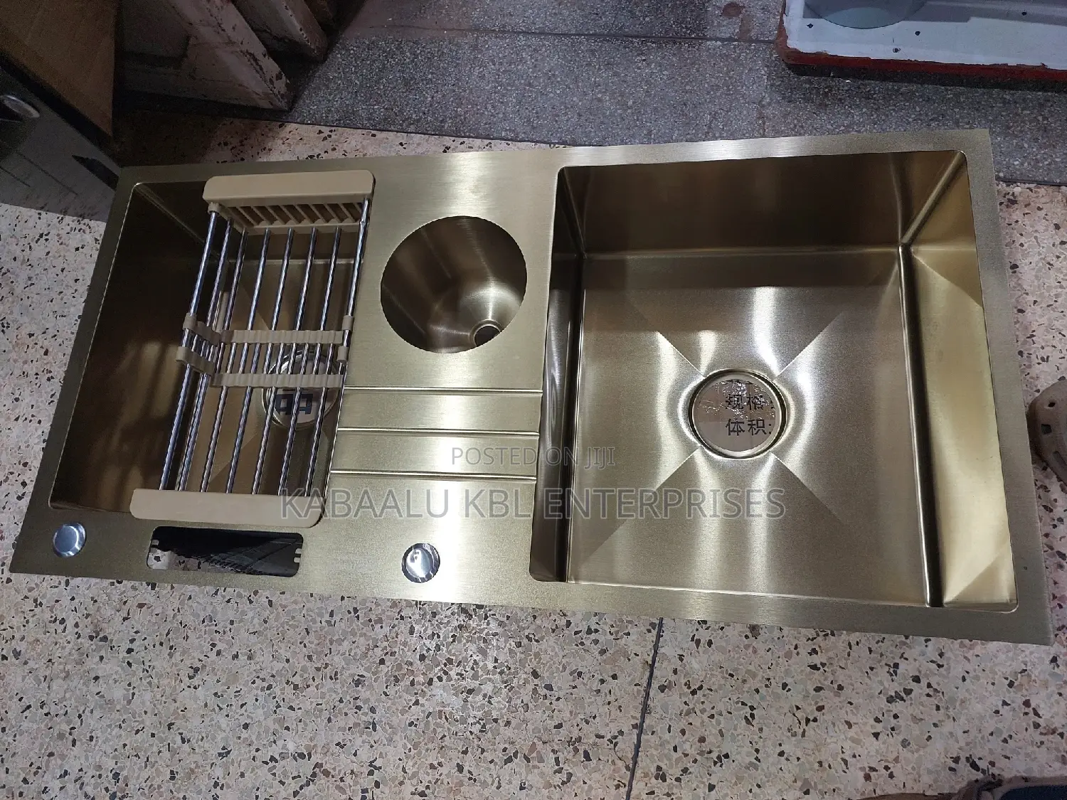 Heavy Duty Executive Kitchen Sink 100 by 50cm (Black/Gold)