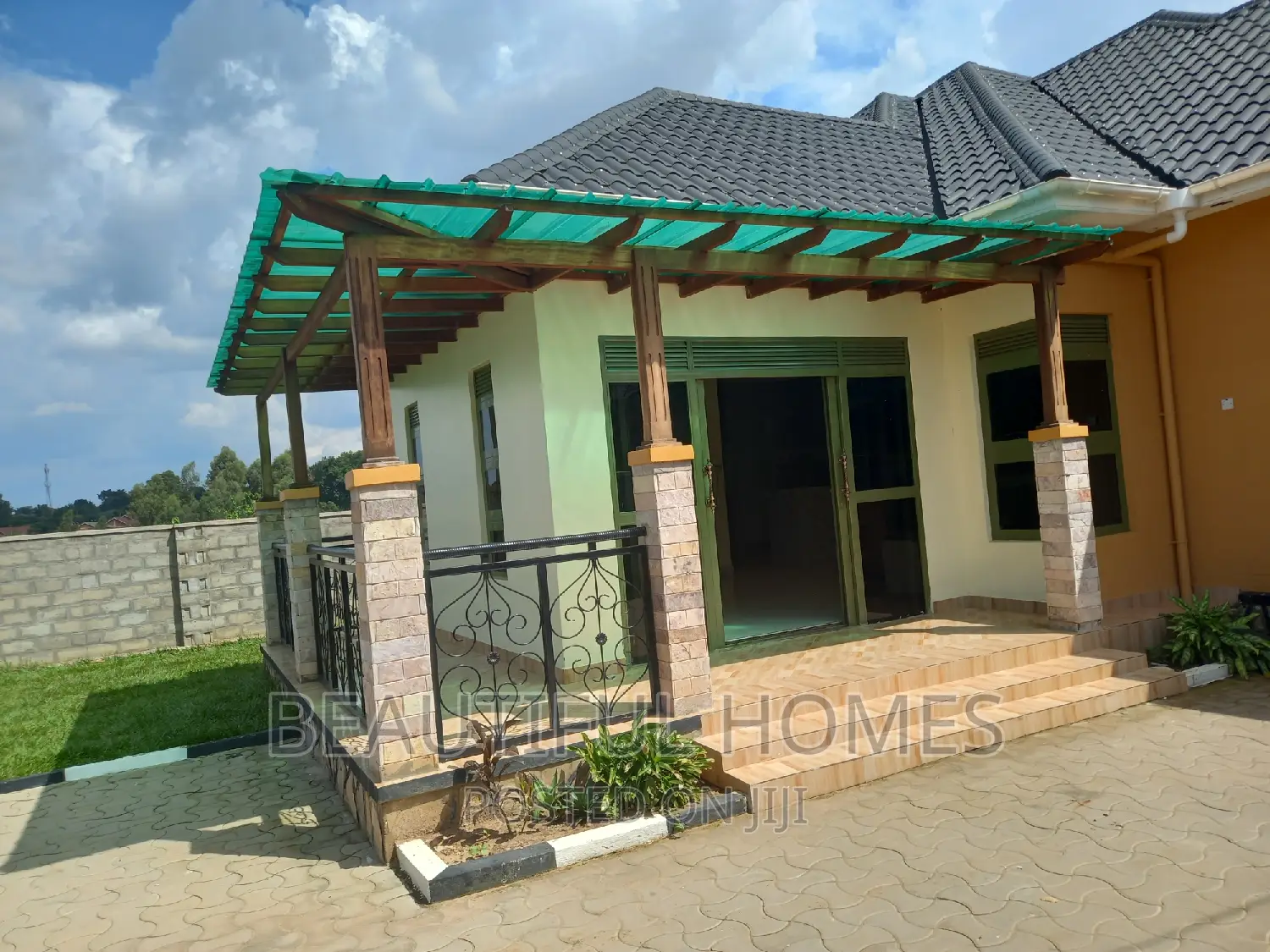Furnished 4bdrm Bungalow in Kyaliwajjara, Kira for sale
