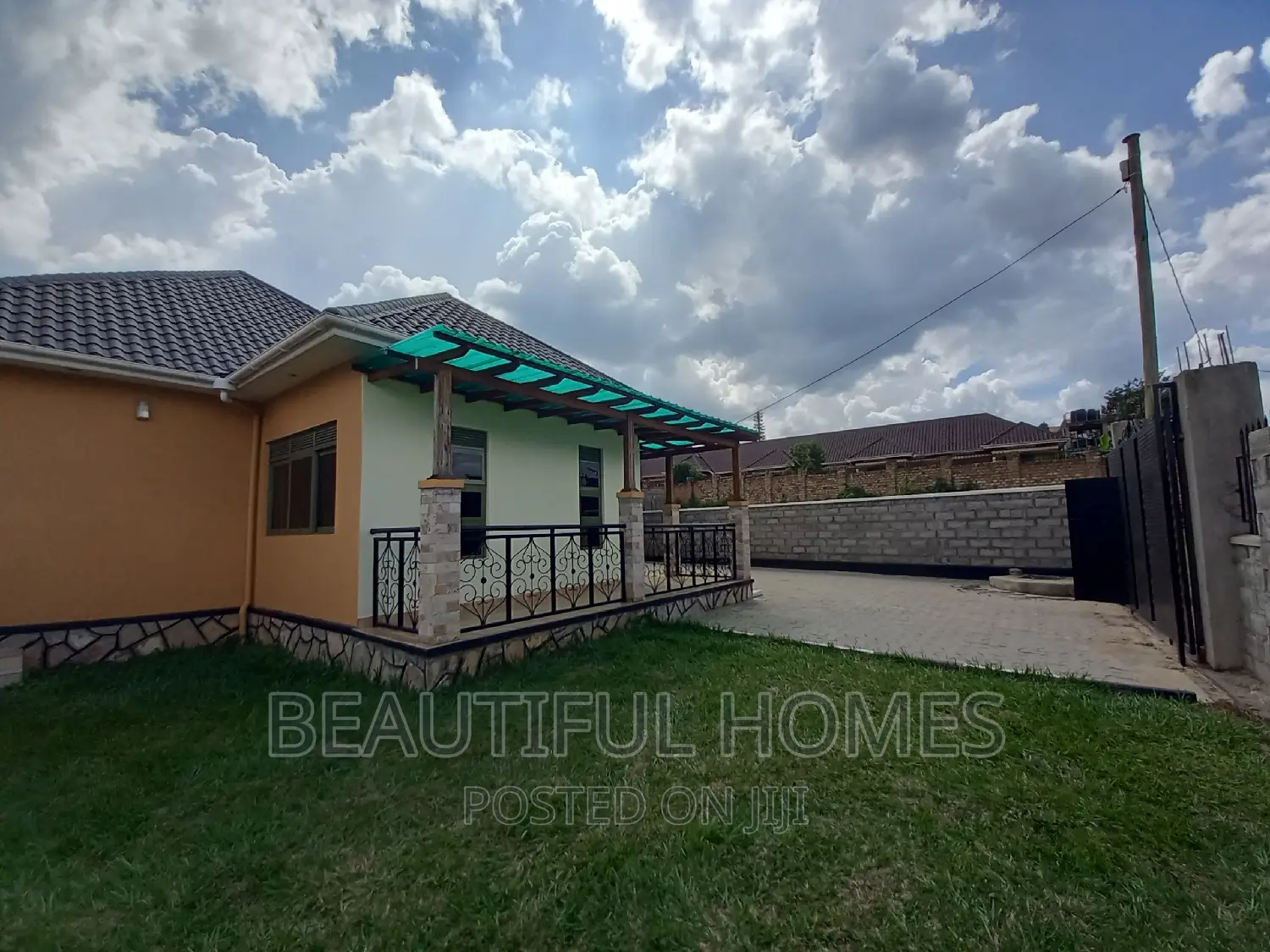Furnished 4bdrm Bungalow in Kyaliwajjara, Kira for sale
