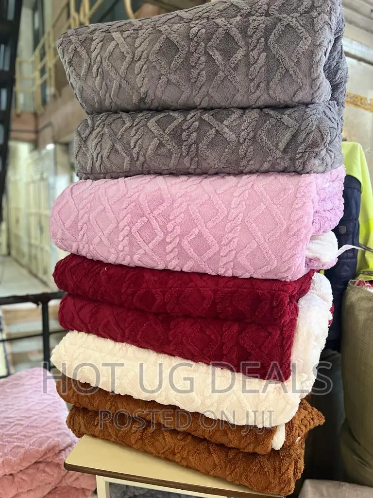 6x6 6pcs Woolen Fleece Blanket With Bedsheet 2 Pillowcases